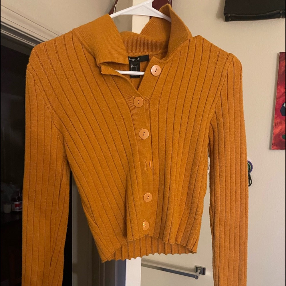 Cropped long sleeve